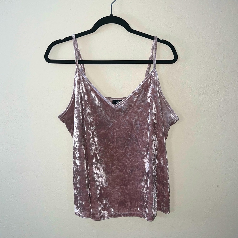 Rue21, size XL, mauve/purple velvet tank top